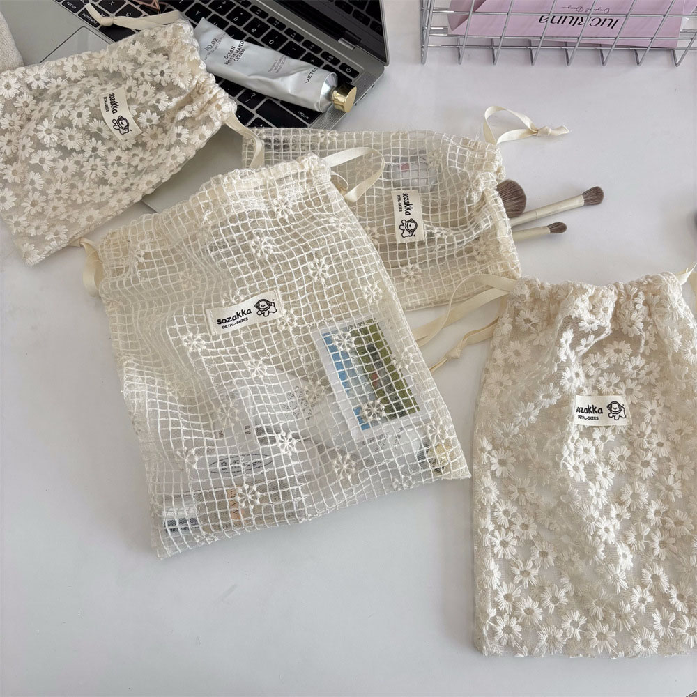 レース刺繍デイジーメッシュ巾着メイクアップバッグ夏旅行用トイ - Travel Accessories Toiletries のレビューと価格